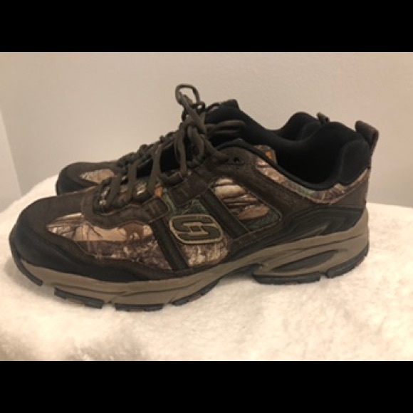 Sketchers Camo outdoor sneaker size 12 - Picture 1 of 7